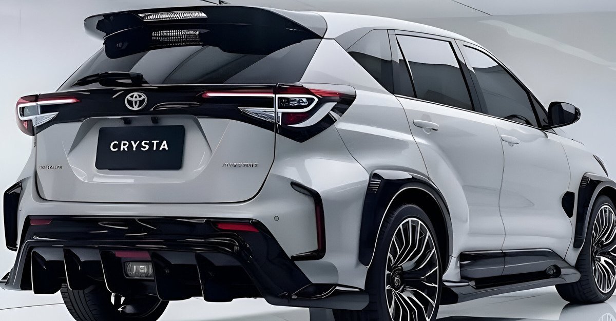 Toyota Innova Crysta 2025